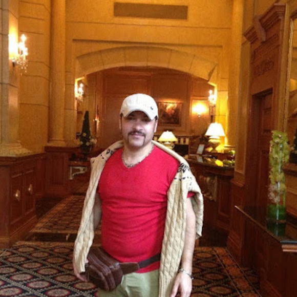 Meet your Posher, Kamel - Picture 1 of 1